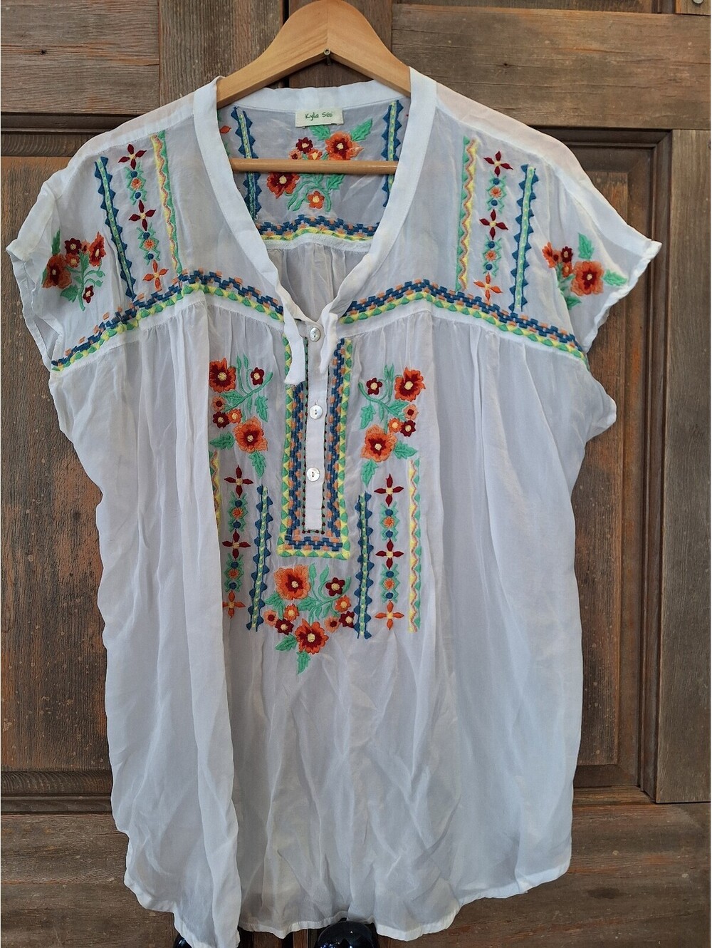 Kai Sao bohemian, embroidery blouse, sheer, elegant. M.